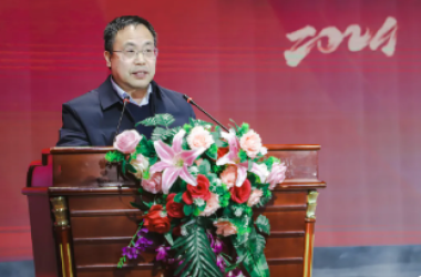 億星集團(tuán)總裁劉俊友在我校年會(huì)上的致辭