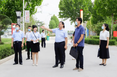 市文明辦省級文明校園考評組蒞臨我校實(shí)地考評
