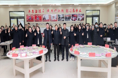 冬至至暖：師生餃香情長賽歡顏